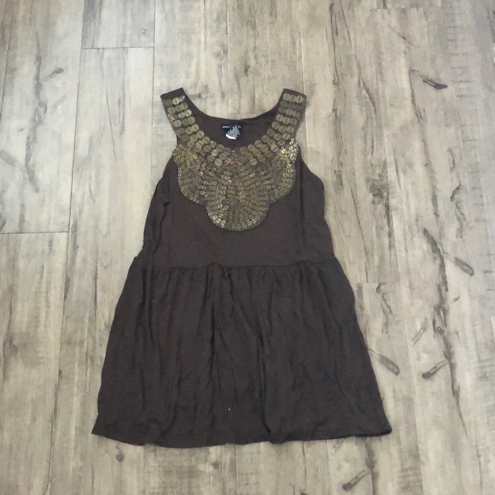 Brown Tank